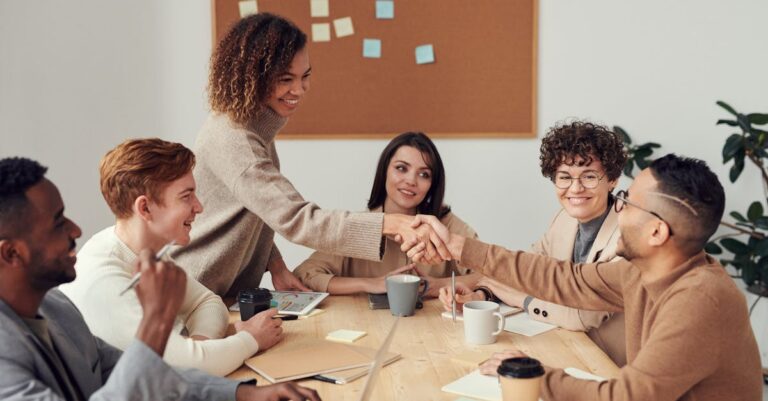 découvrez l'univers dynamique de l'entrepreneuriat, où innovation et créativité se rencontrent pour façonner des idées en succès. apprenez les clés pour développer votre entreprise, surmonter les défis et réaliser vos ambitions professionnelles.