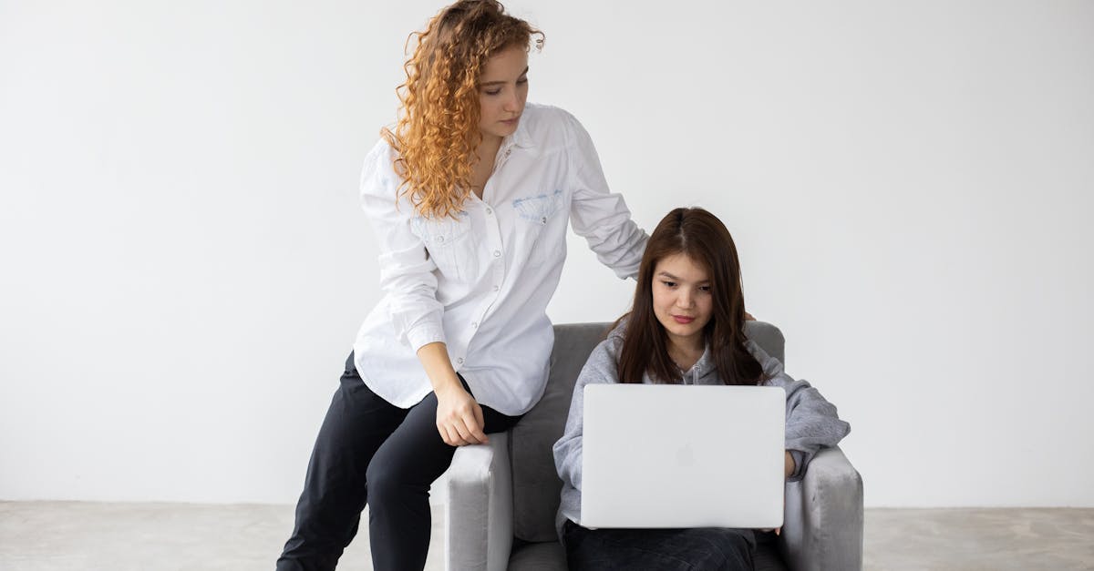 découvrez les erreurs courantes que font les étudiants lors de la création de leur startup. apprenez à éviter les pièges fréquents pour maximiser vos chances de succès et construire une entreprise florissante dès vos débuts.