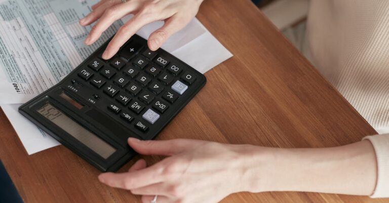 découvrez les enjeux de la taxation en france : types d'impôts, taux, et impact sur les citoyens et entreprises. informez-vous sur les réformes fiscales et le système de prélèvements pour mieux comprendre vos droits et obligations.